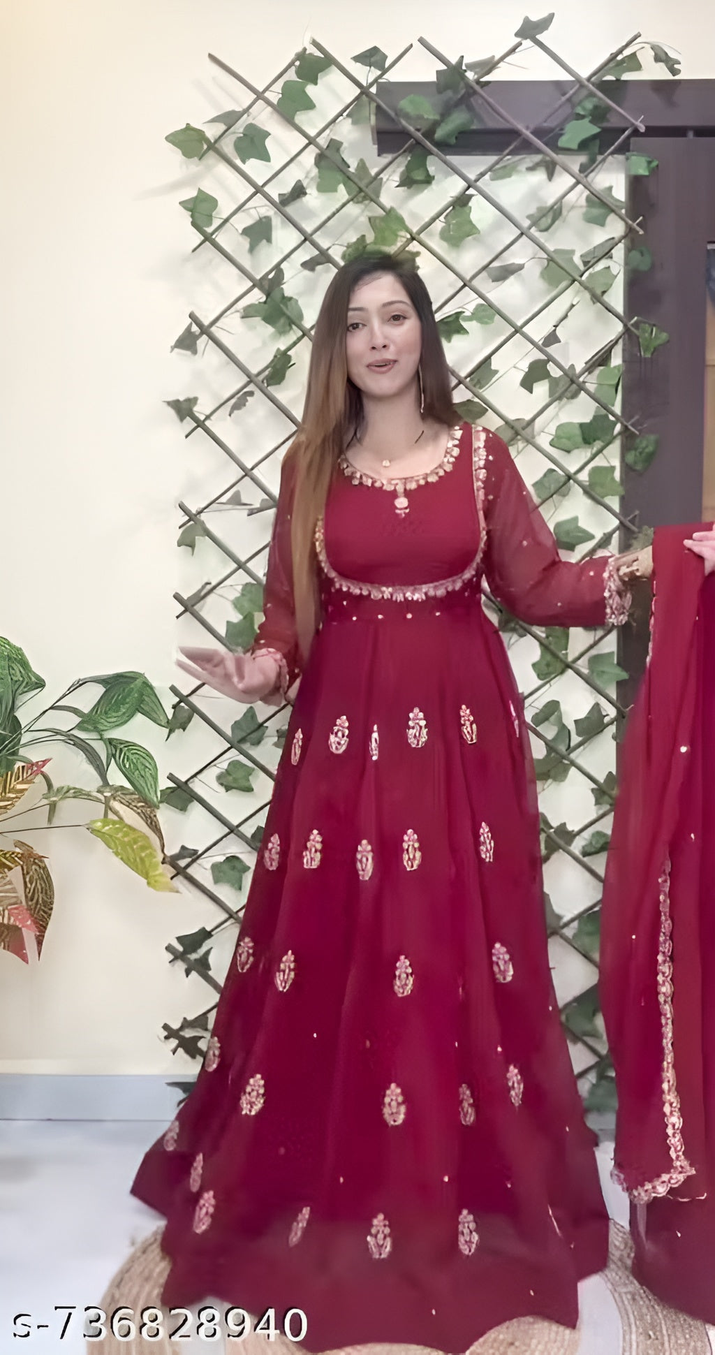 Inaaya Ravishing Women Gown and Dupatta
